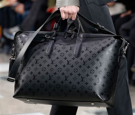 mens handbags louis vuitton|borse louis vuitton catalogo.